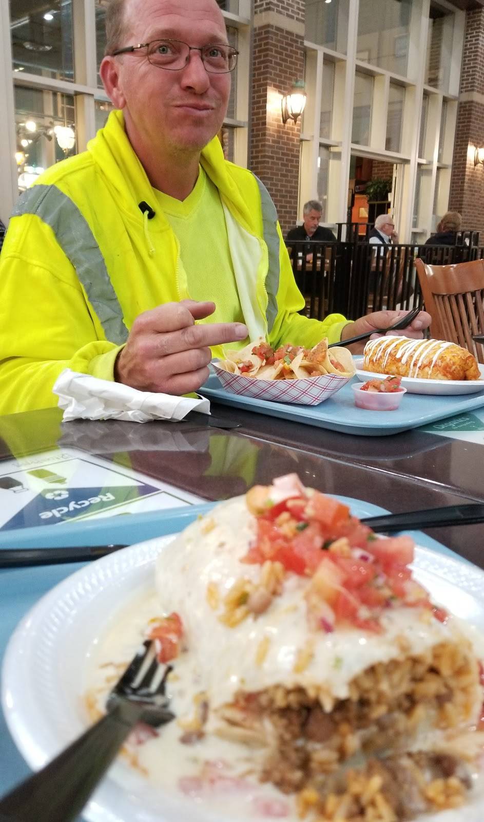 El Burrito Mexican Grill | restaurant | 8251 Flying Cloud Dr, Eden Prairie, MN 55344, USA | 9525137657 OR +1 952-513-7657