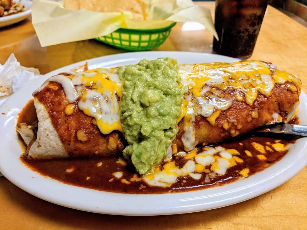 El Tarasco Mexican Food | restaurant | 8620 S Sepulveda Blvd, Los Angeles, CA 90045, USA | 3103380399 OR +1 310-338-0399