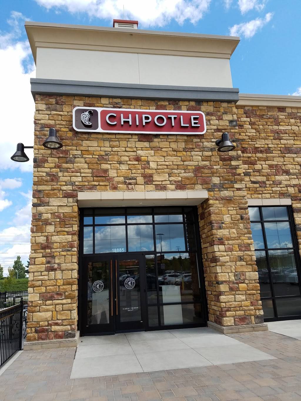 Chipotle Mexican Grill | restaurant | 18885 Traditions Dr, Northville, MI 48168, USA | 2483470966 OR +1 248-347-0966