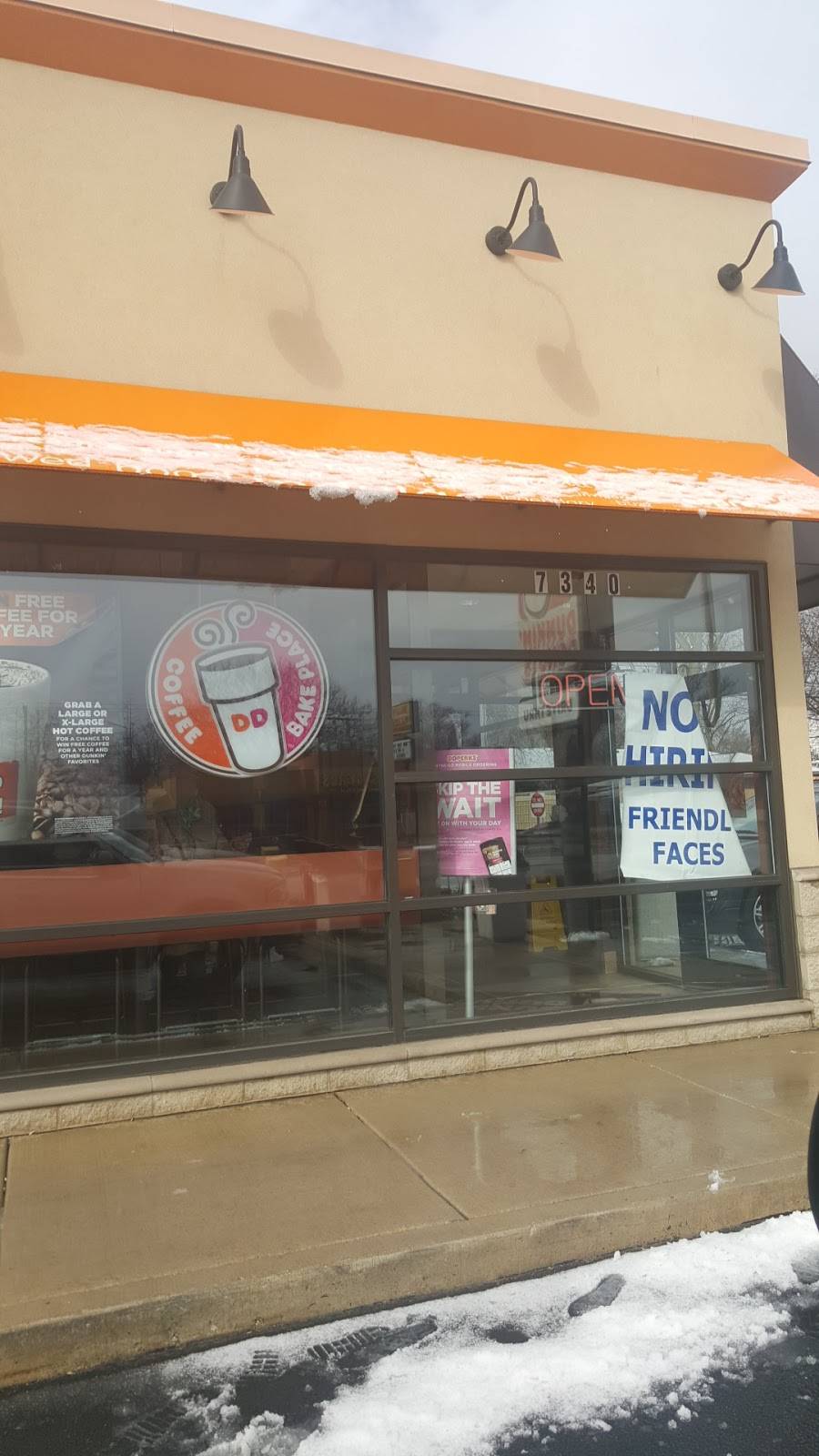 Dunkin Donuts | cafe | 7334 Indianapolis Blvd, Hammond, IN 46324, USA | 2198445332 OR +1 219-844-5332