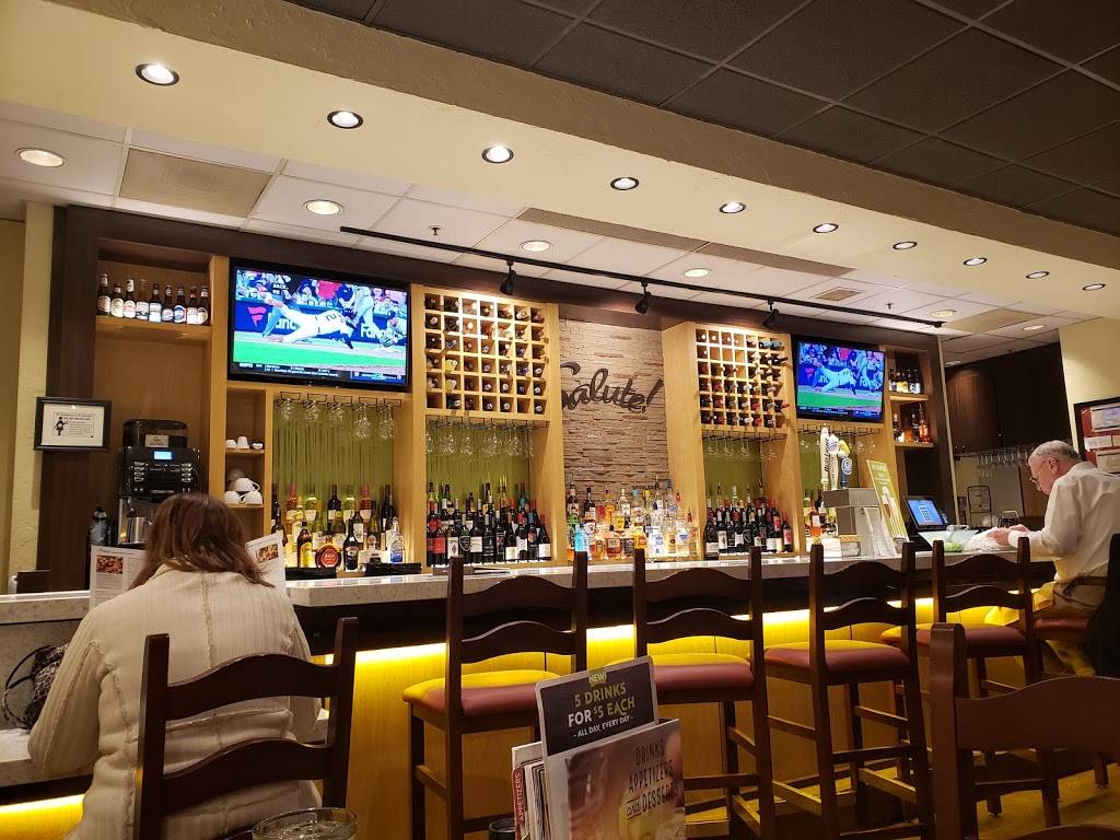 Olive Garden Italian Restaurant | meal takeaway | 6355 Meadows Rd, Lake Oswego, OR 97035, USA | 5036843160 OR +1 503-684-3160