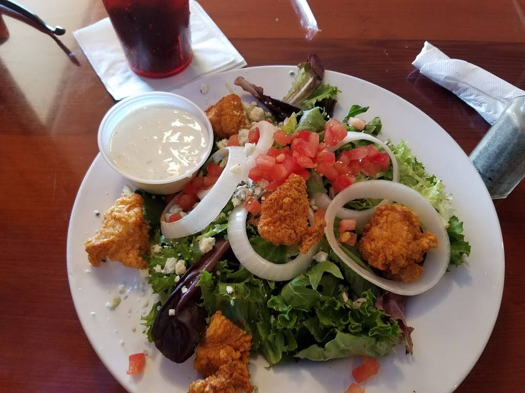 Hooters | restaurant | 1511 N Collins St, Arlington, TX 76011, USA | 8172653861 OR +1 817-265-3861