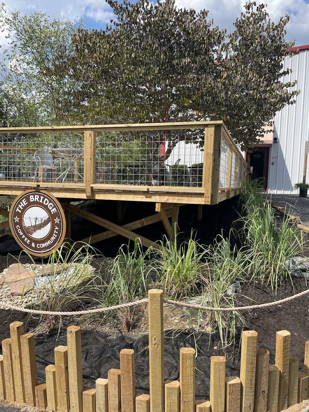 The Bridge Coffee House and Cafe | restaurant | 11935 Chapman Hwy, Seymour, TN 37865, USA | 8652802607 OR +1 865-280-2607