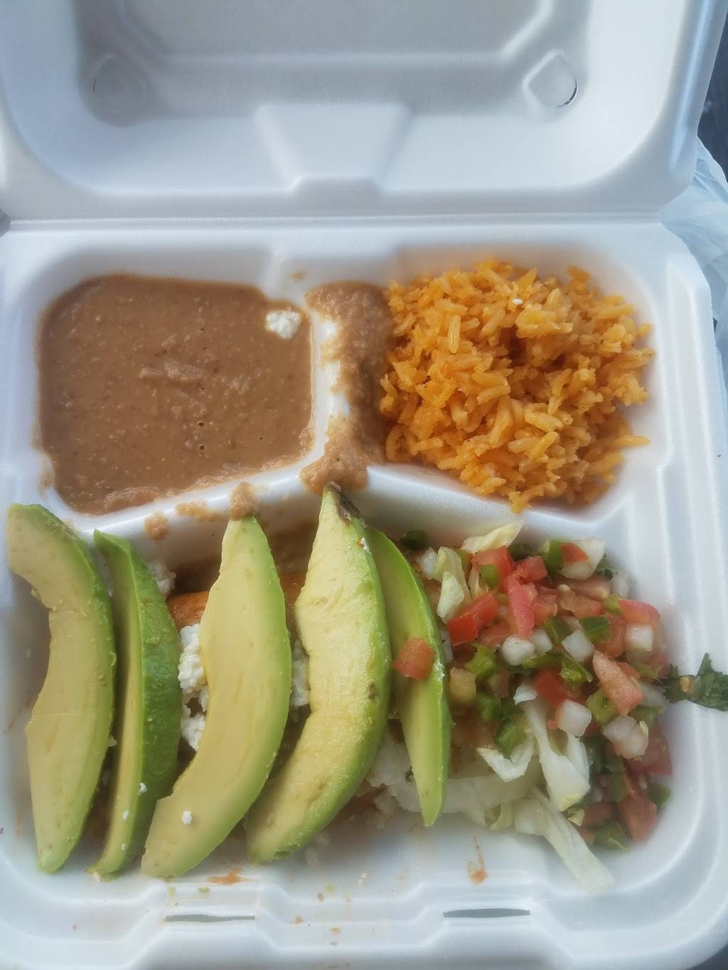 Pollo Regio | restaurant | 107 NW 28th St, Fort Worth, TX 76164, USA | 8176244444 OR +1 817-624-4444