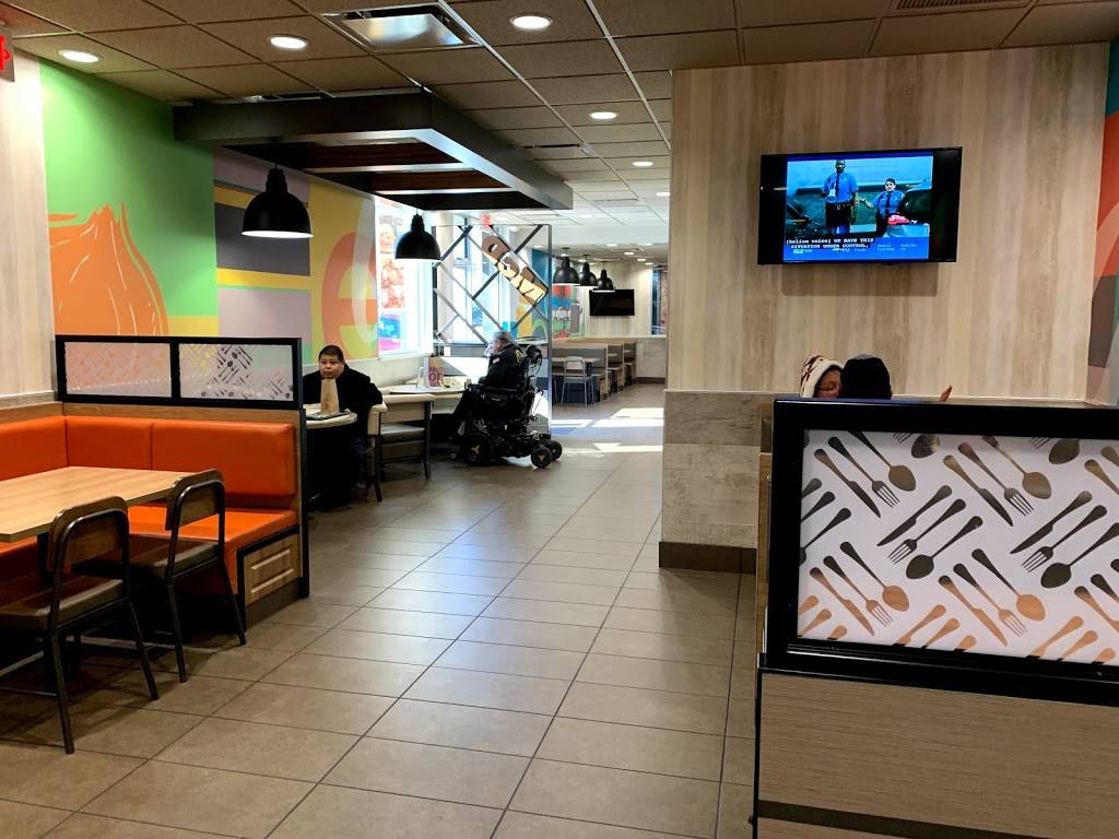 McDonalds | cafe | 1001 TX-123, San Marcos, TX 78666, USA | 5123535110 OR +1 512-353-5110