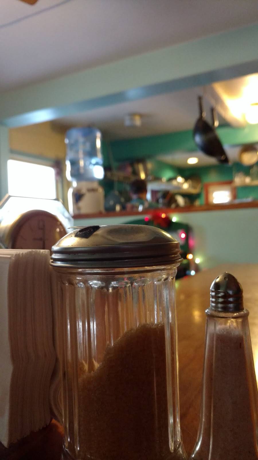 Psychedelic Healing Shack | restaurant | 18700 Woodward Ave, Detroit, MI 48203, USA | 3133662247 OR +1 313-366-2247