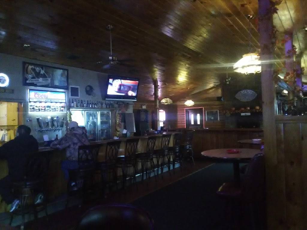 The Cabin Bar N Grille | restaurant | 918 S Center Ave, Hunker, PA 15639, USA | 7249251391 OR +1 724-925-1391