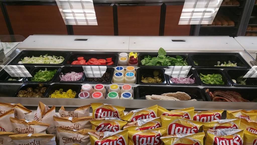 SUBWAY | restaurant | 9513 E Fowler Ave, Thonotosassa, FL 33592, USA | 8139829222 OR +1 813-982-9222