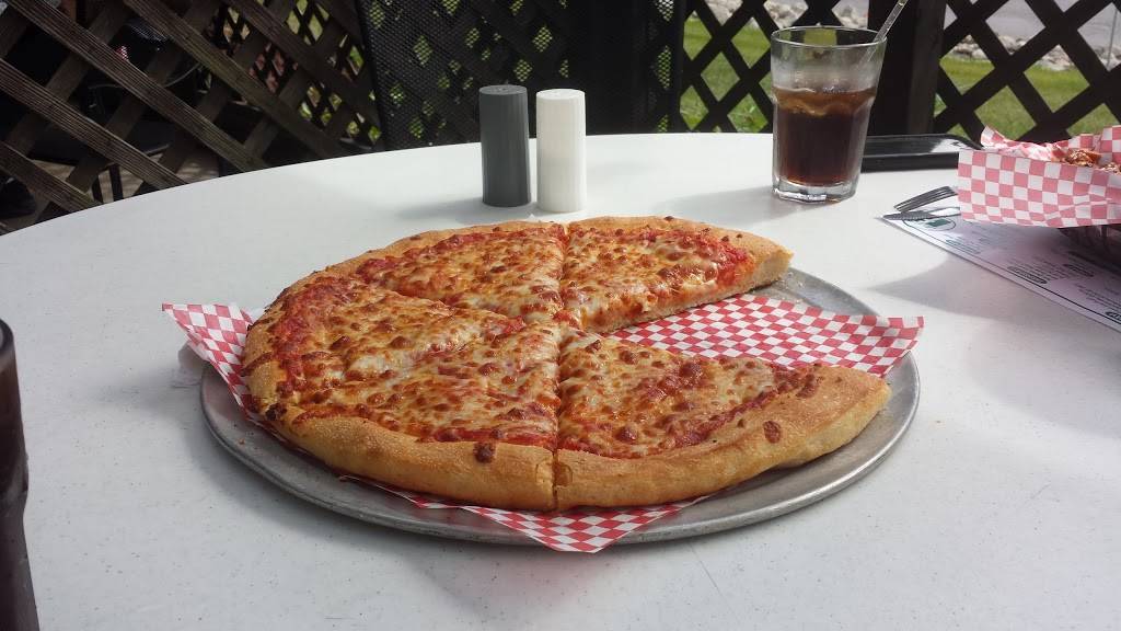 Inner Circle Pizza | restaurant | 1816 Boardman Poland Rd, Youngstown, OH 44514, USA | 3307573719 OR +1 330-757-3719