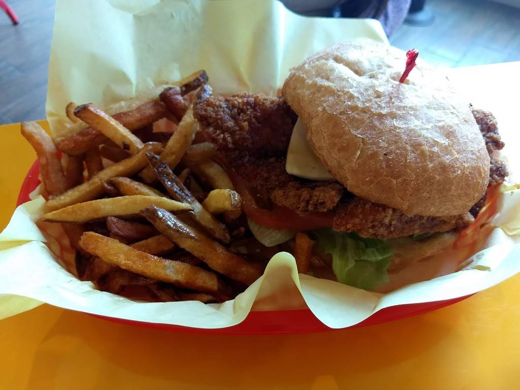 Bumblebees BBQ & Grill | restaurant | 2682 High Commons Way, West Valley City, UT 84120, USA | 8018691600 OR +1 801-869-1600