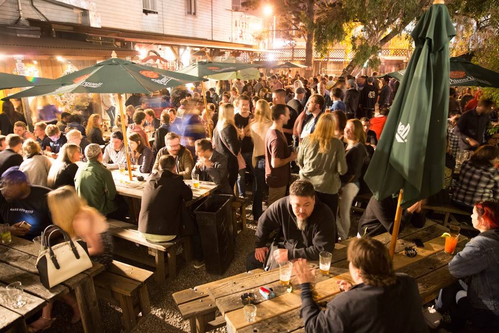 Zeitgeist | restaurant | 199 Valencia St, San Francisco, CA 94103, USA | 4152557505 OR +1 415-255-7505