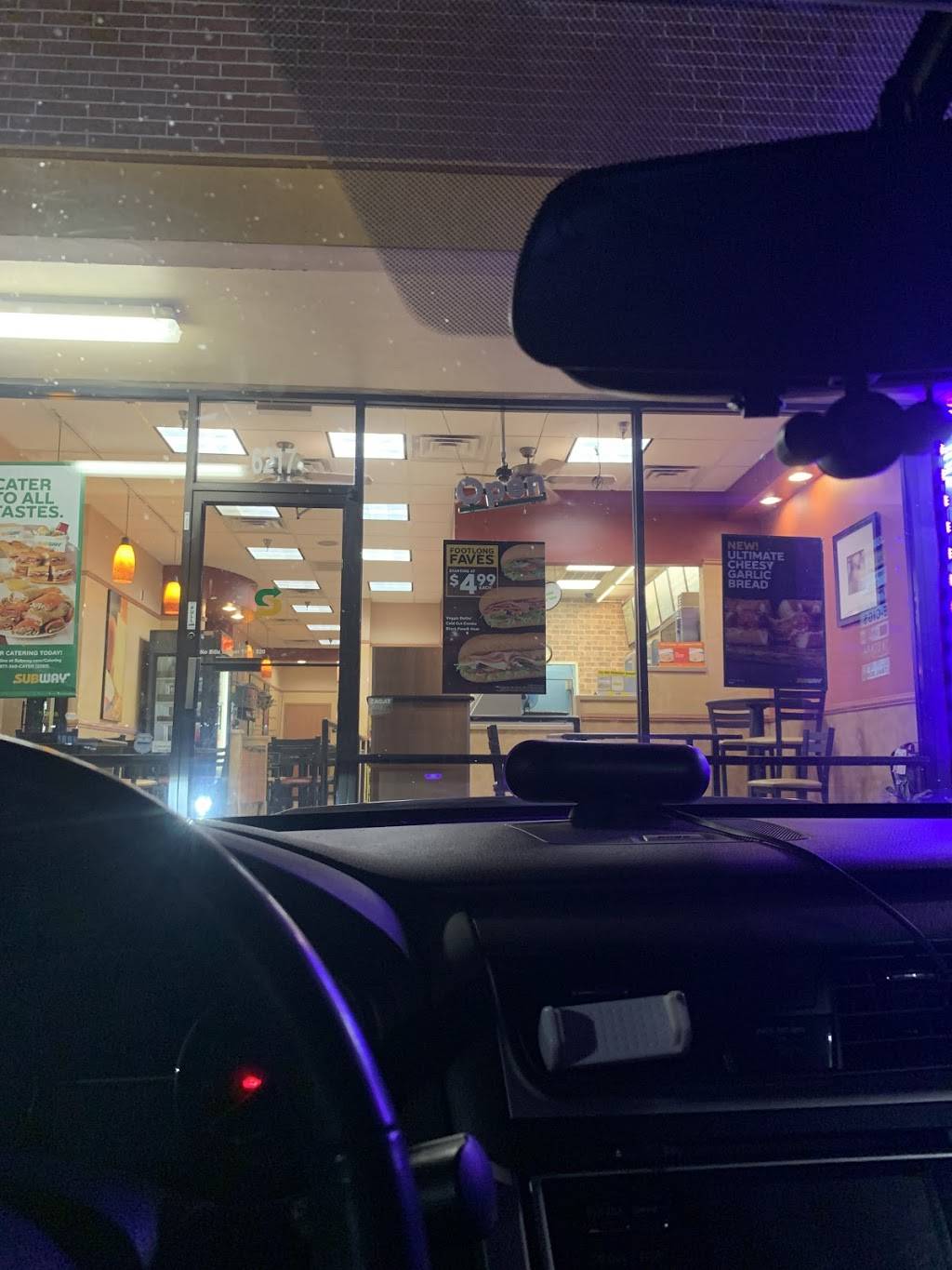 Subway Restaurants | restaurant | Retail Centre, 6217 E Hillsborough Ave Unit 109, Tampa, FL 33610, USA | 8136265085 OR +1 813-626-5085