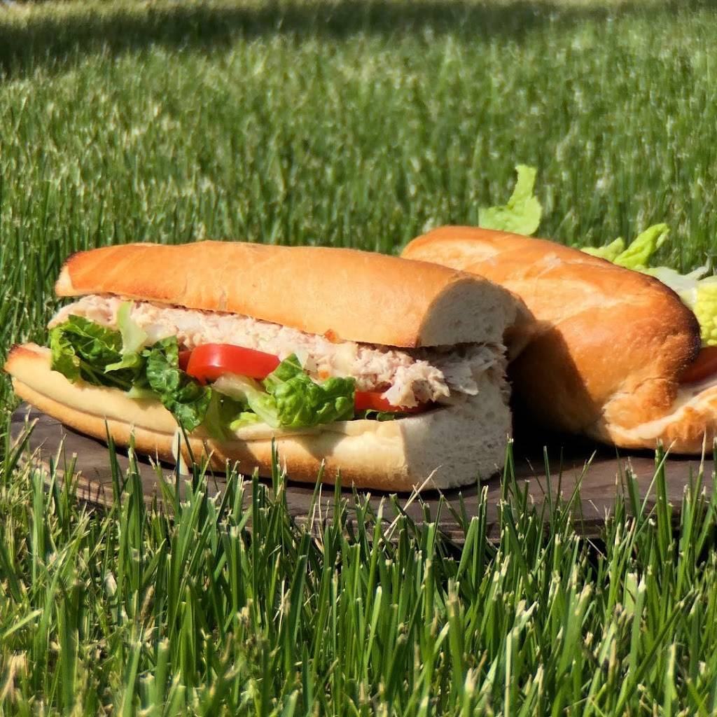 Ski & Benny Pizza | restaurant | 820 Bilbo St, Anchorage, AK 99501, USA | 9072741114 OR +1 907-274-1114