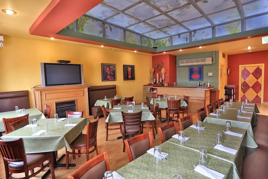 Chicagos Pizza | meal delivery | 3114 N Lincoln Ave, Chicago, IL 60657, USA | 7734772777 OR +1 773-477-2777