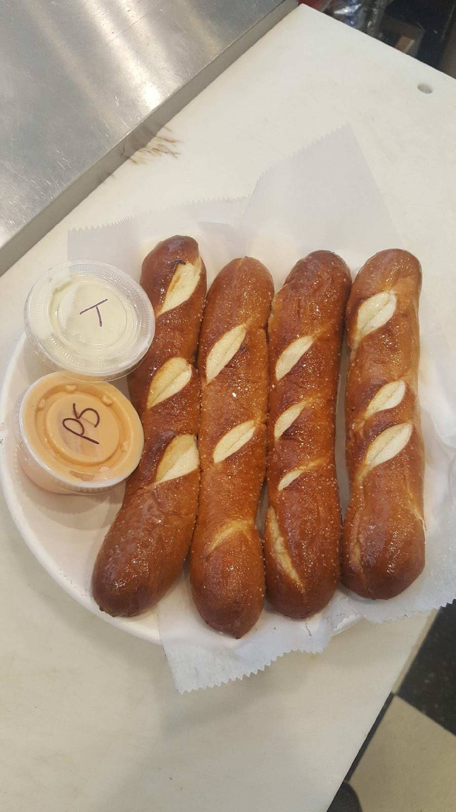 Skytop Pizza | restaurant | 6491 Carlisle Rd, Dover, PA 17315, USA | 7174678564 OR +1 717-467-8564