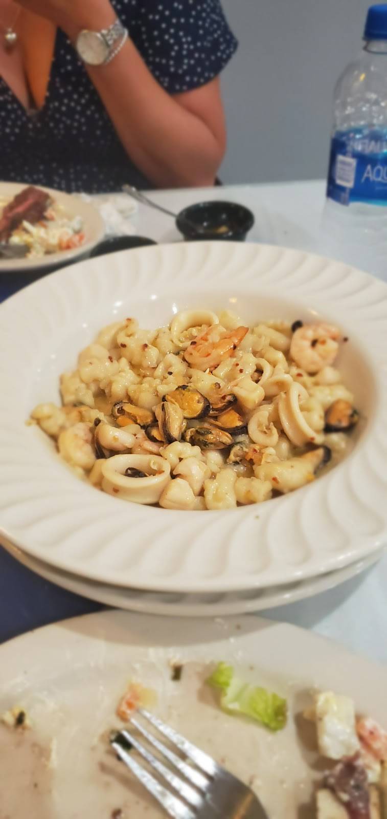 Farolito Steak House | restaurant | Farolito Steakhouse, 651 Elizabeth Ave, Elizabeth, NJ 07206, USA | 9085767766 OR +1 908-576-7766