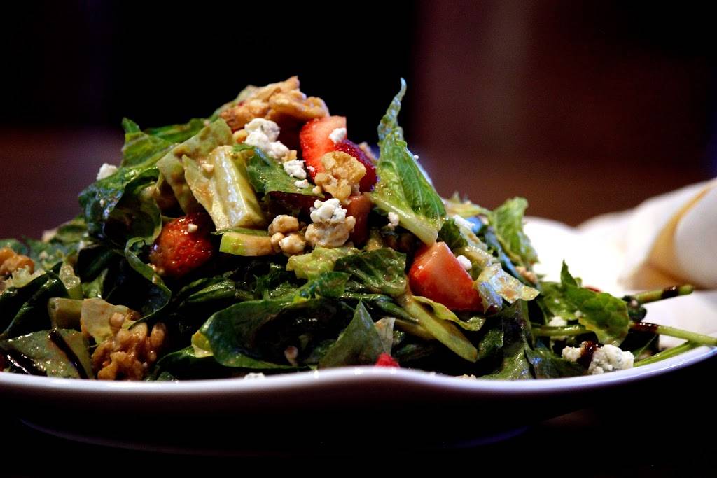 Bobby Vs Restaurant and Sports Bar | restaurant | 11 Schoephoester Rd, Windsor Locks, CT 06096, USA | 8606275808 OR +1 860-627-5808