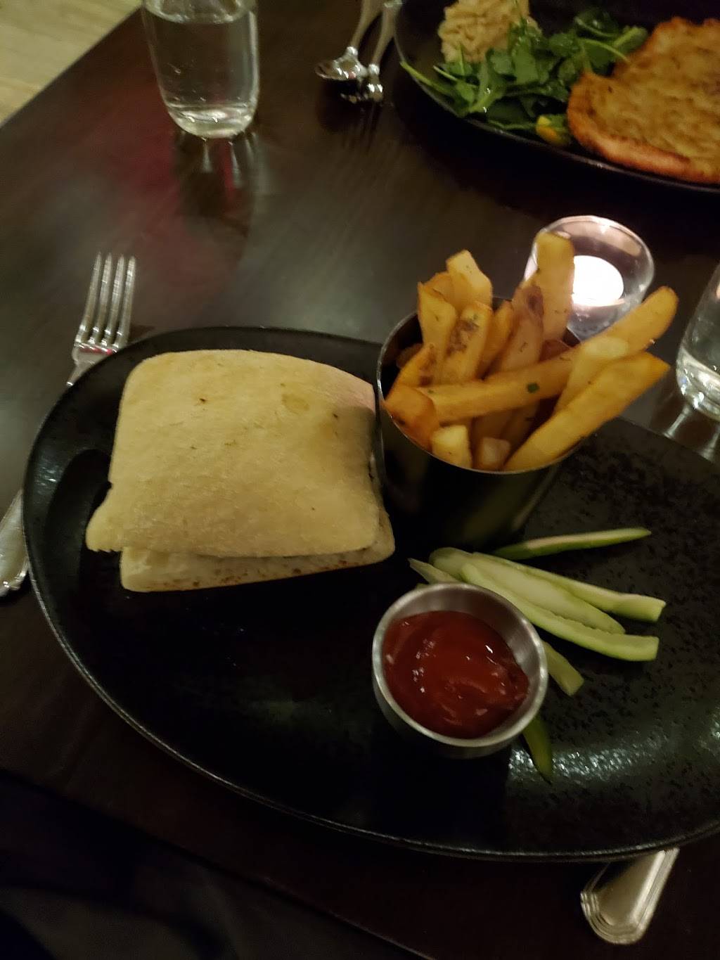 Ember by Smokey Joe | restaurant | 5693 Riverdale Ave, The Bronx, NY 10471, USA | 7185432100 OR +1 718-543-2100