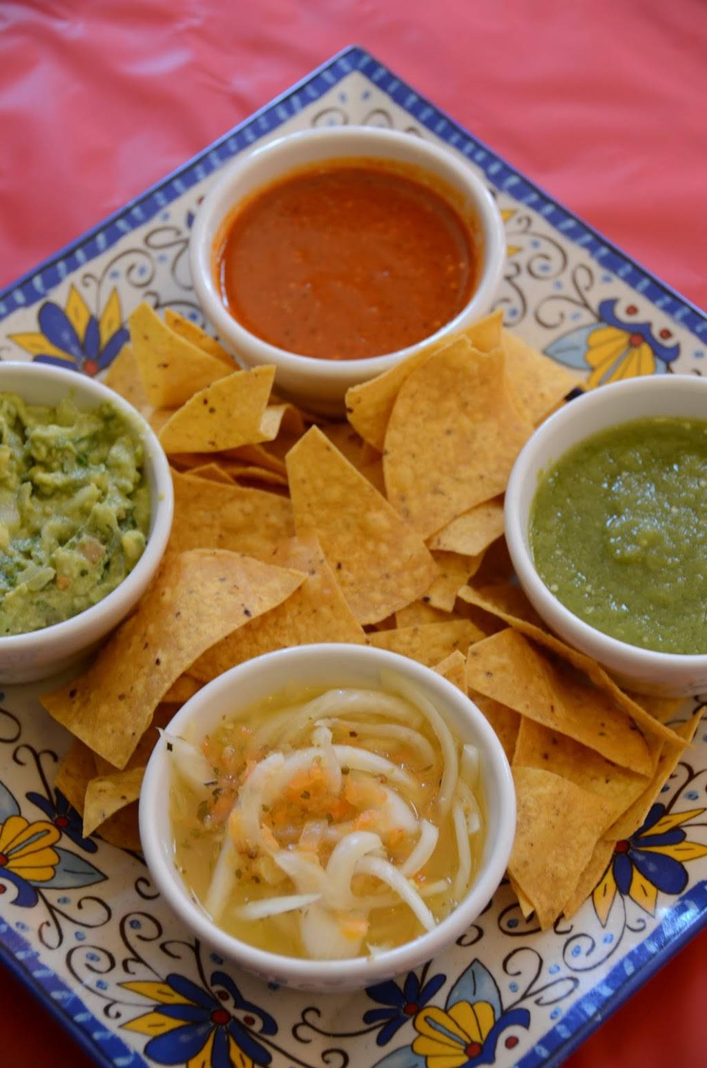 Tortacos Soto | restaurant | 1138 Broadway, Rockford, IL 61104, USA | 8159636558 OR +1 815-963-6558