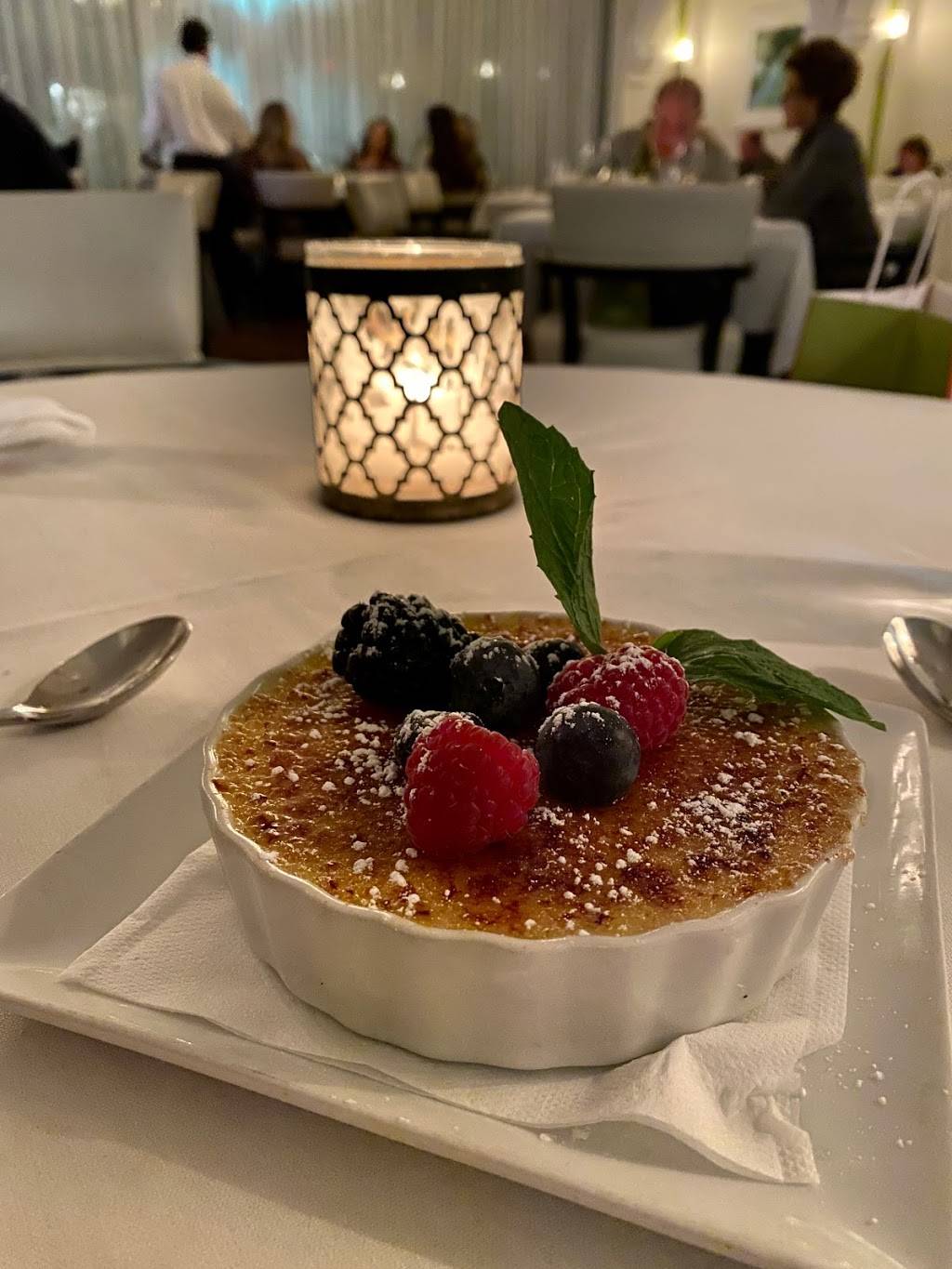 Vintner Grill | restaurant | 10100 W Charleston Blvd #150, Las Vegas, NV 89135, USA | 7022145590 OR +1 702-214-5590