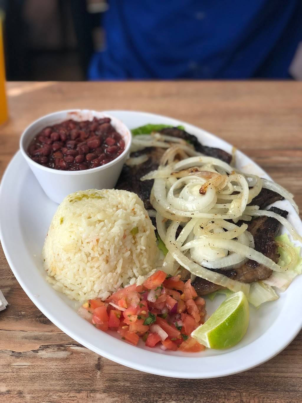 La Union Restuarant Of Fla | restaurant | 998 S State Rd 7, Margate, FL 33068, USA | 9549516000 OR +1 954-951-6000