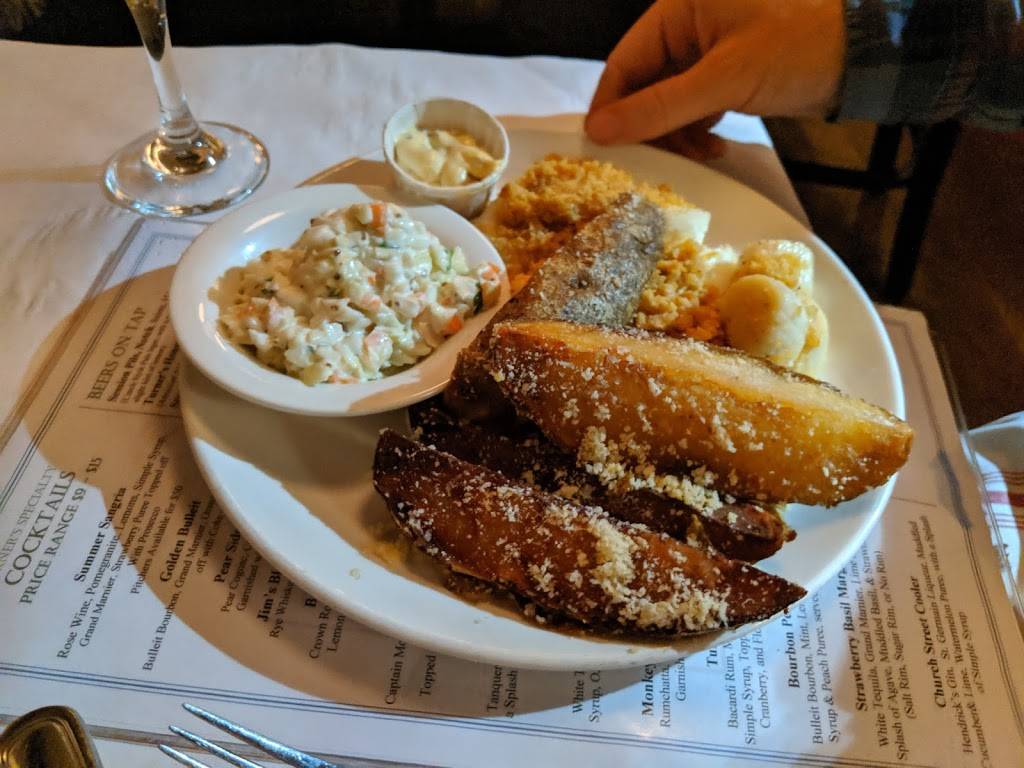 Turner’s Seafood at Lyceum Hall | restaurant | 43 Church St, Salem, MA 01970, USA | 9787457665 OR +1 978-745-7665