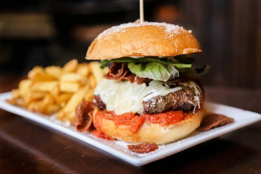 Brazen Head Irish Pub | restaurant | 165 E Liberty St, Toronto, ON M6K 3K4, Canada | 4165358787 OR +1 416-535-8787