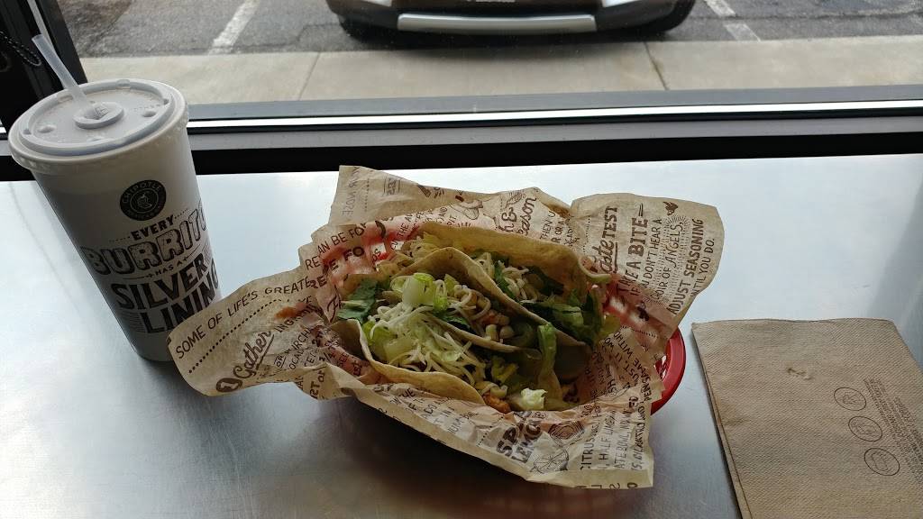 Chipotle Mexican Grill | restaurant | 16729 Lorain Ave, Cleveland, OH 44111, USA | 2164723209 OR +1 216-472-3209