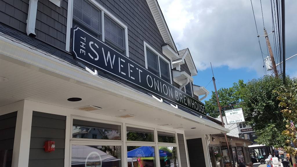 Sweet Onion Brewhouse | restaurant | 28 N Main St, Florida, NY 10921, USA | 8456512337 OR +1 845-651-2337