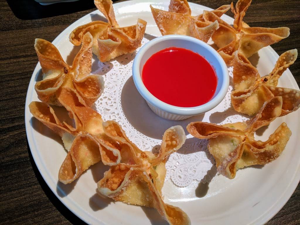 Sushiholic | restaurant | 3957 E Camelback Rd, Phoenix, AZ 85018, USA | 6029562354 OR +1 602-956-2354