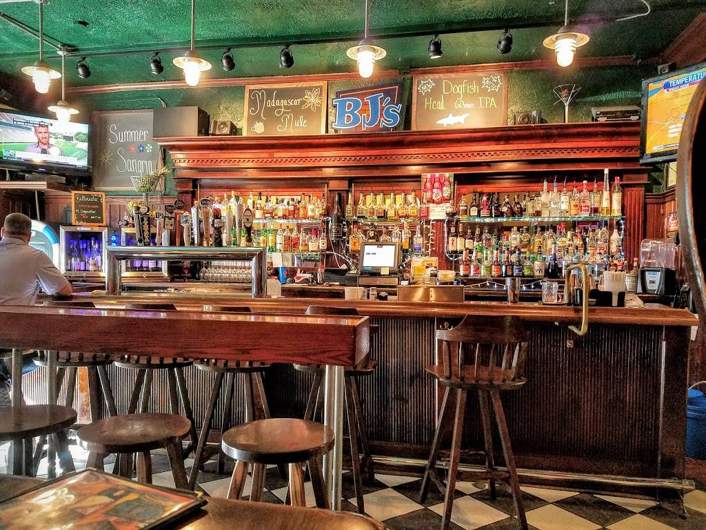 BJs Market Street Tavern & Oyster Bar | restaurant | 17 N Market St, Selinsgrove, PA 17870, USA | 5703749841 OR +1 570-374-9841