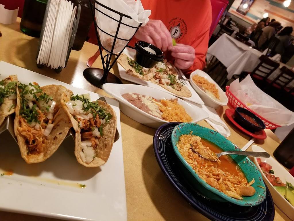 Carlitos Mexican Bar & Grill | restaurant | 119 Martin Luther King Jr Blvd, Savannah, GA 31401, USA | 9122322525 OR +1 912-232-2525