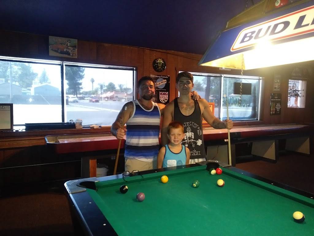 Lighthouse Bar & Grill | night club | 2125 W Capitol Ave, West Sacramento, CA 95691, USA | 9167607195 OR +1 916-760-7195