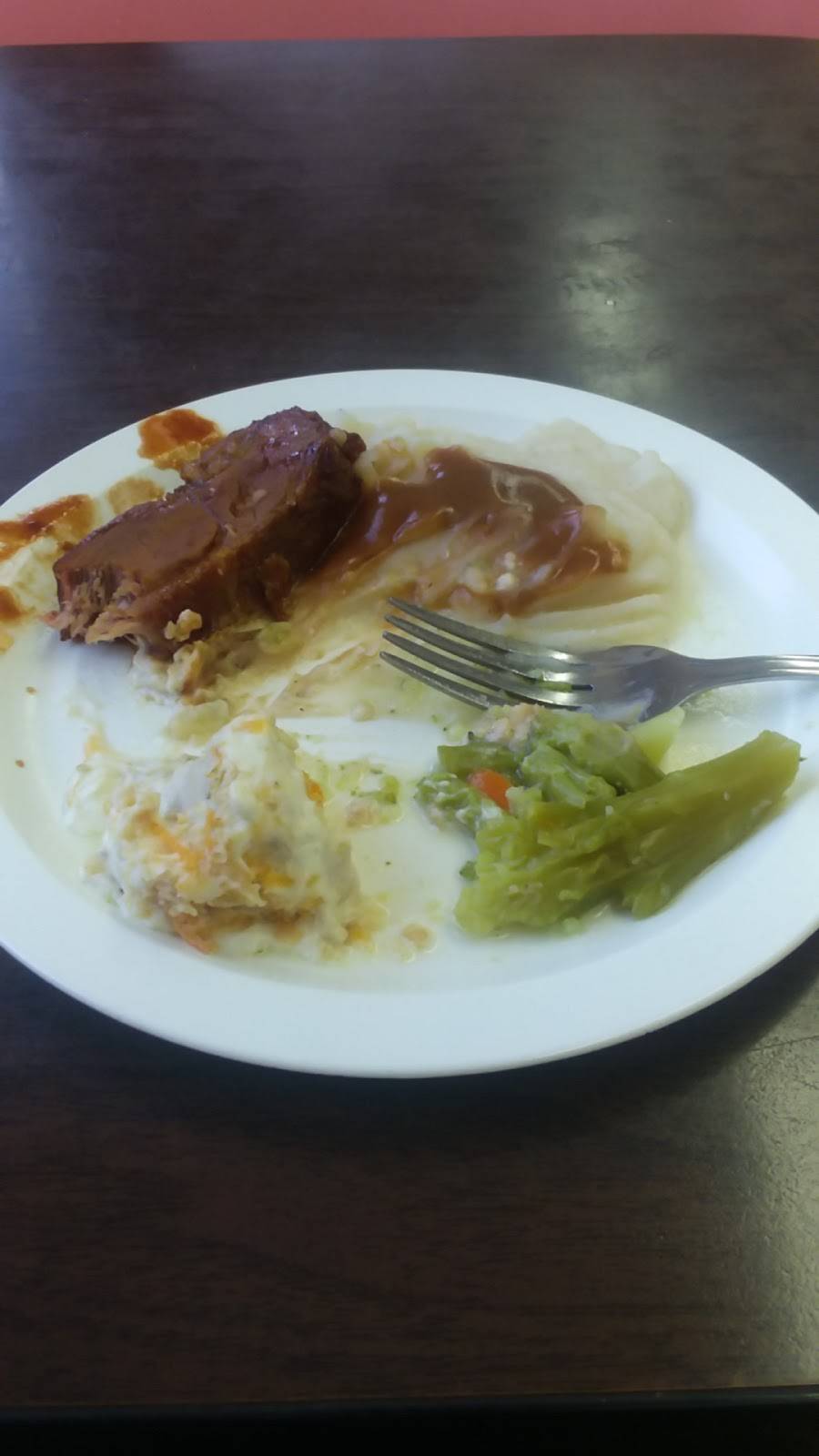 Christines Wagon Wheel | restaurant | 204 W Main St, Marshville, NC 28103, USA | 7046242057 OR +1 704-624-2057