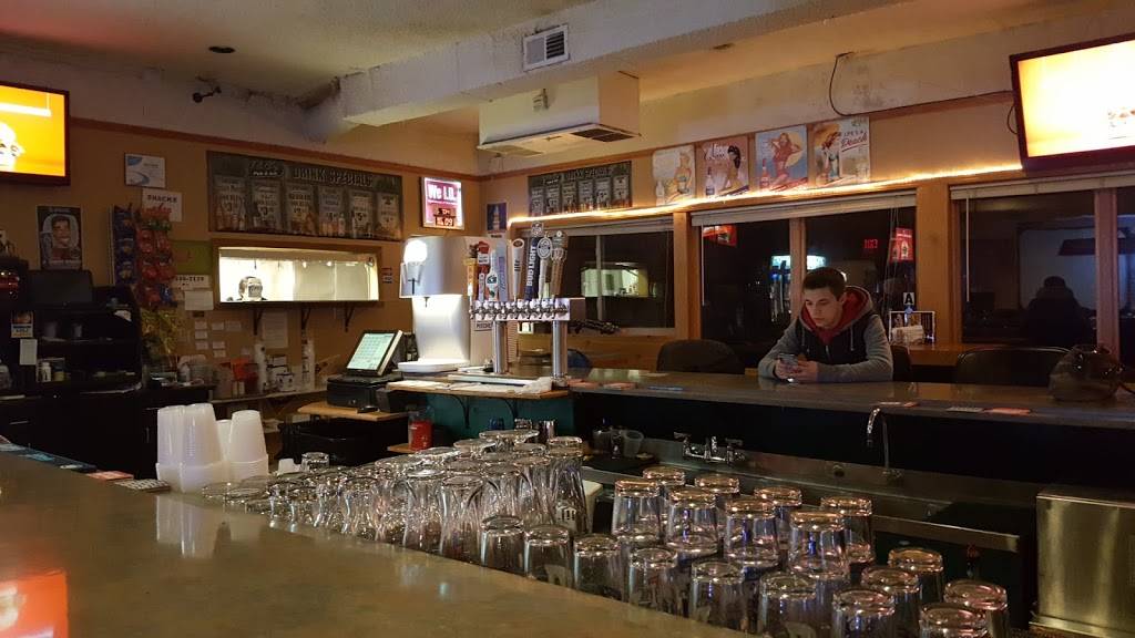 T & C Pub & Grill | restaurant | 1358 Mid Valley Dr # B, De Pere, WI 54115, USA | 9203367179 OR +1 920-336-7179