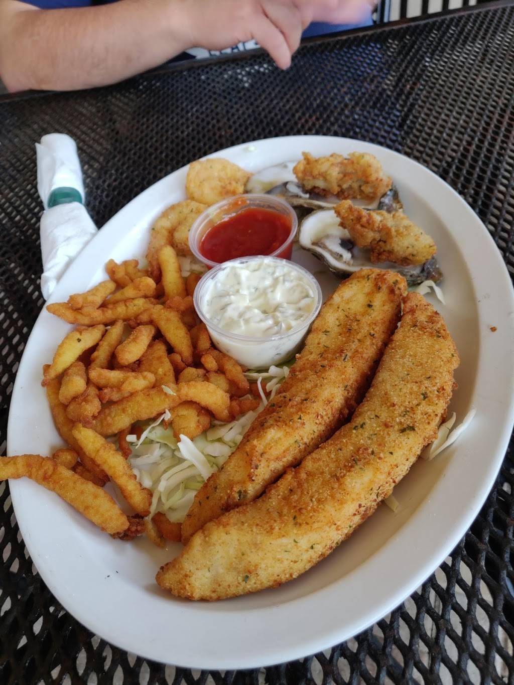 Tin Fish | restaurant | 10053 Sunset Strip, Sunrise, FL 33322, USA | 9547664627 OR +1 954-766-4627