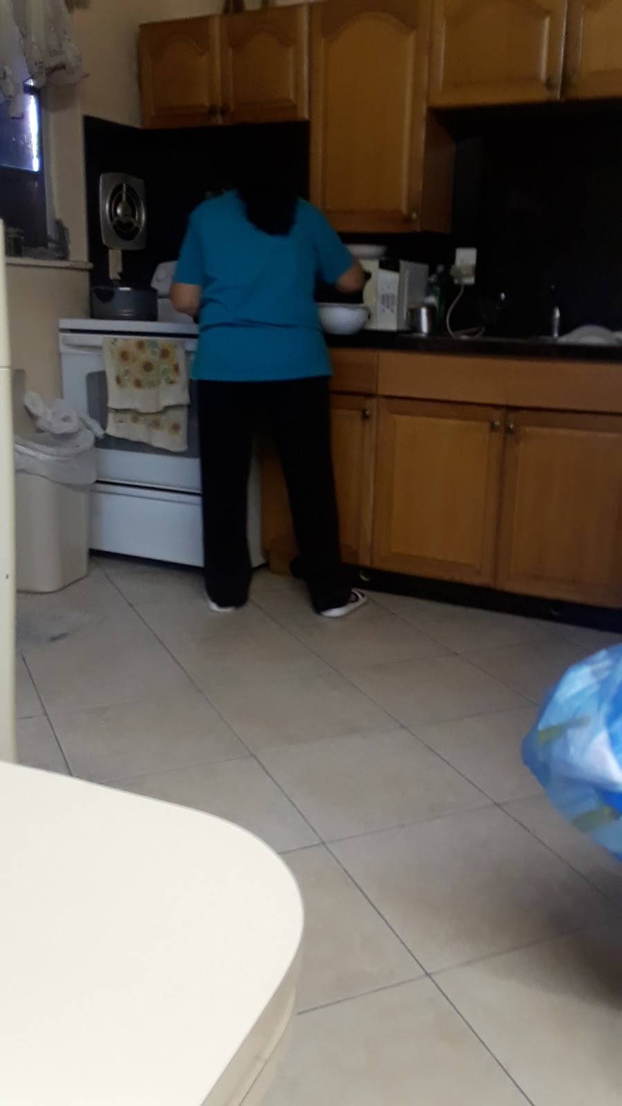 Bobbys Meals | restaurant | 2109 Opa-Locka Blvd, Opa-locka, FL 33054, USA | 3056858818 OR +1 305-685-8818