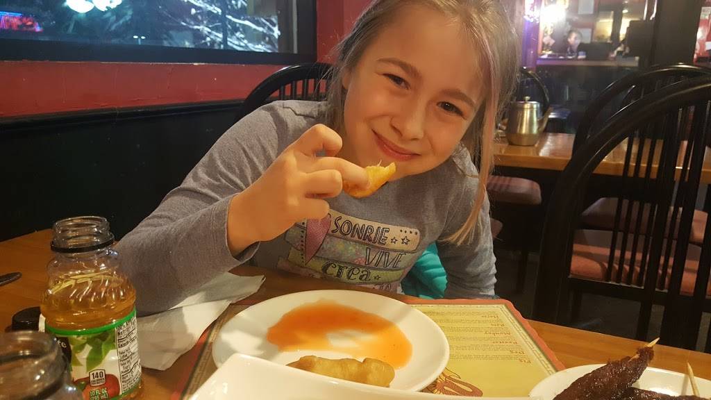 New Fu Lins | restaurant | 30 Fairgrounds Plz, Morristown, VT 05661, USA | 8028881818 OR +1 802-888-1818