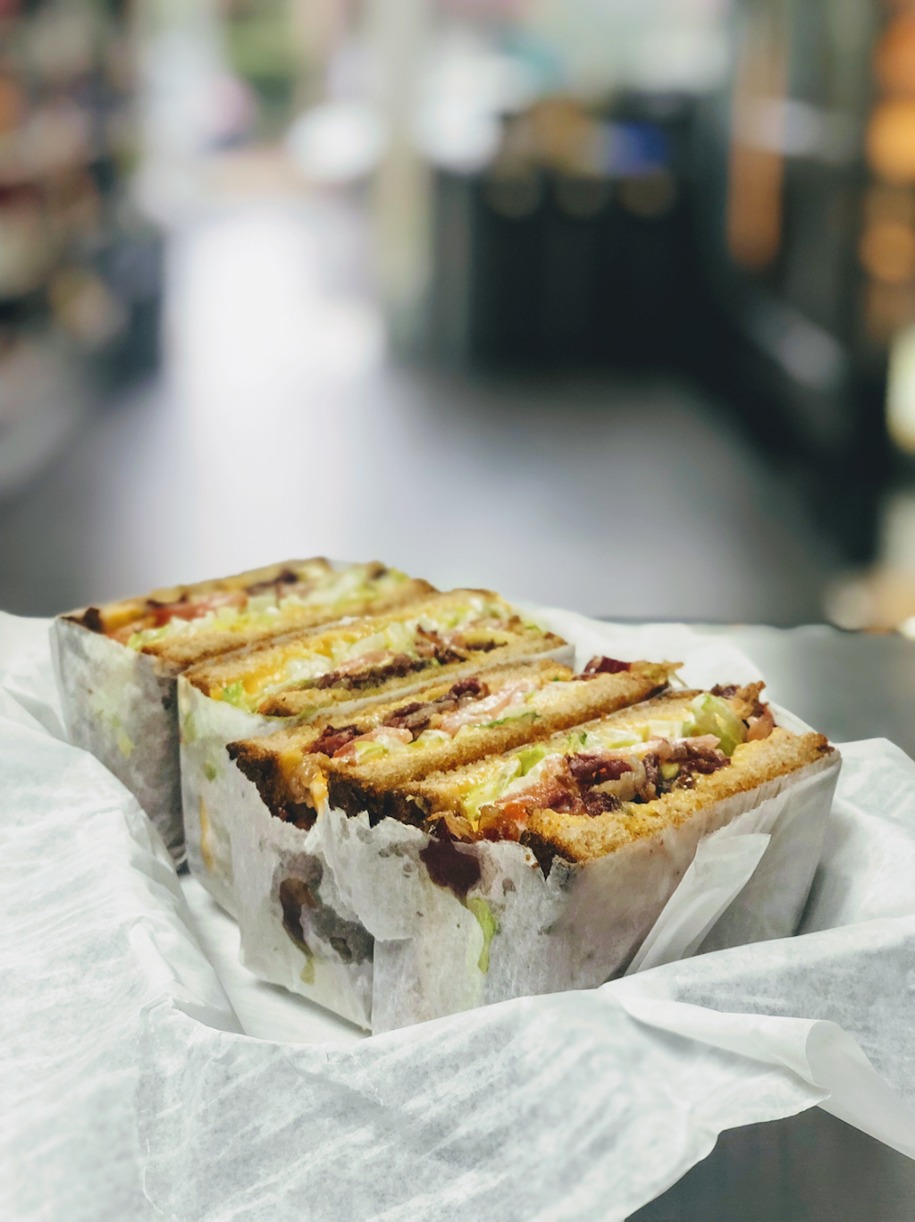 Sandwich King Burgers Steaks & Shakes | restaurant | 338 Pelham Rd, New Rochelle, NY 10805, USA | 9146008801 OR +1 914-600-8801