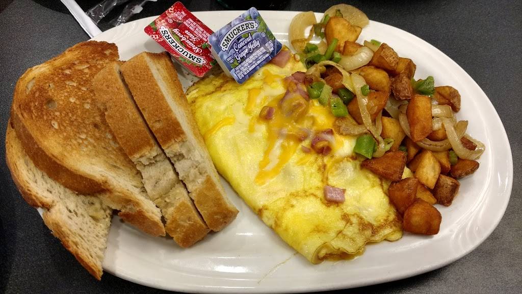 Friendlys | restaurant | 115 Brown St, East Stroudsburg, PA 18301, USA | 5704261600 OR +1 570-426-1600