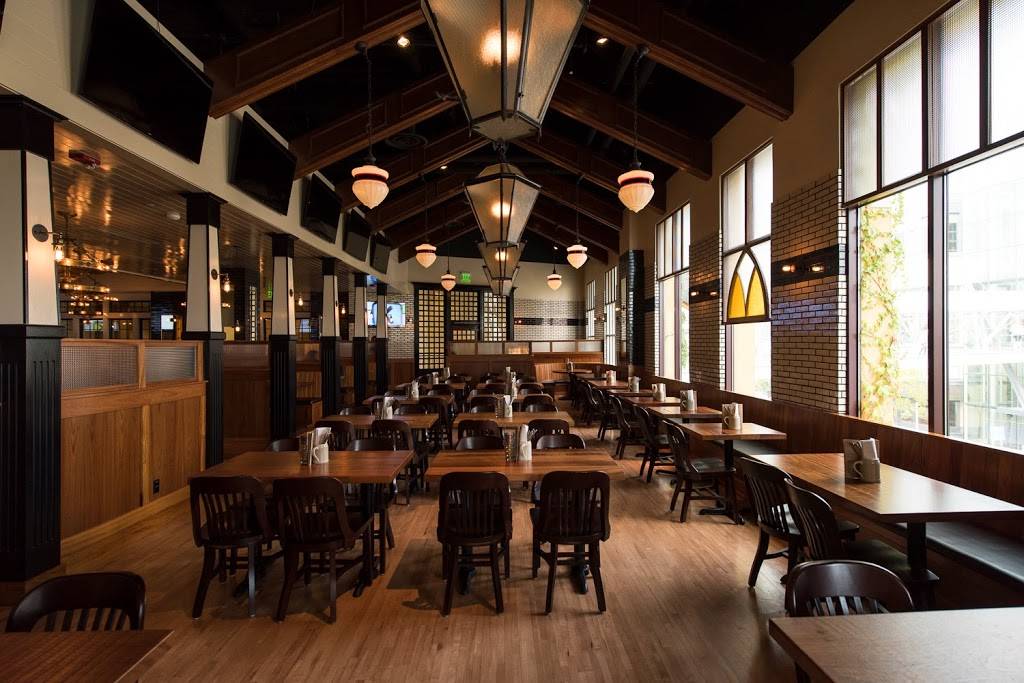 Tavern Hall | restaurant | 505 Bellevue Square, Bellevue, WA 98004, USA | 4254547500 OR +1 425-454-7500
