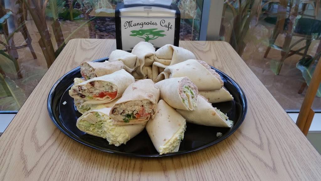 Mangroves Cafe at Feather Sound | cafe | 13577 Feather Sound Dr, Clearwater, FL 33762, USA | 7278277917 OR +1 727-827-7917