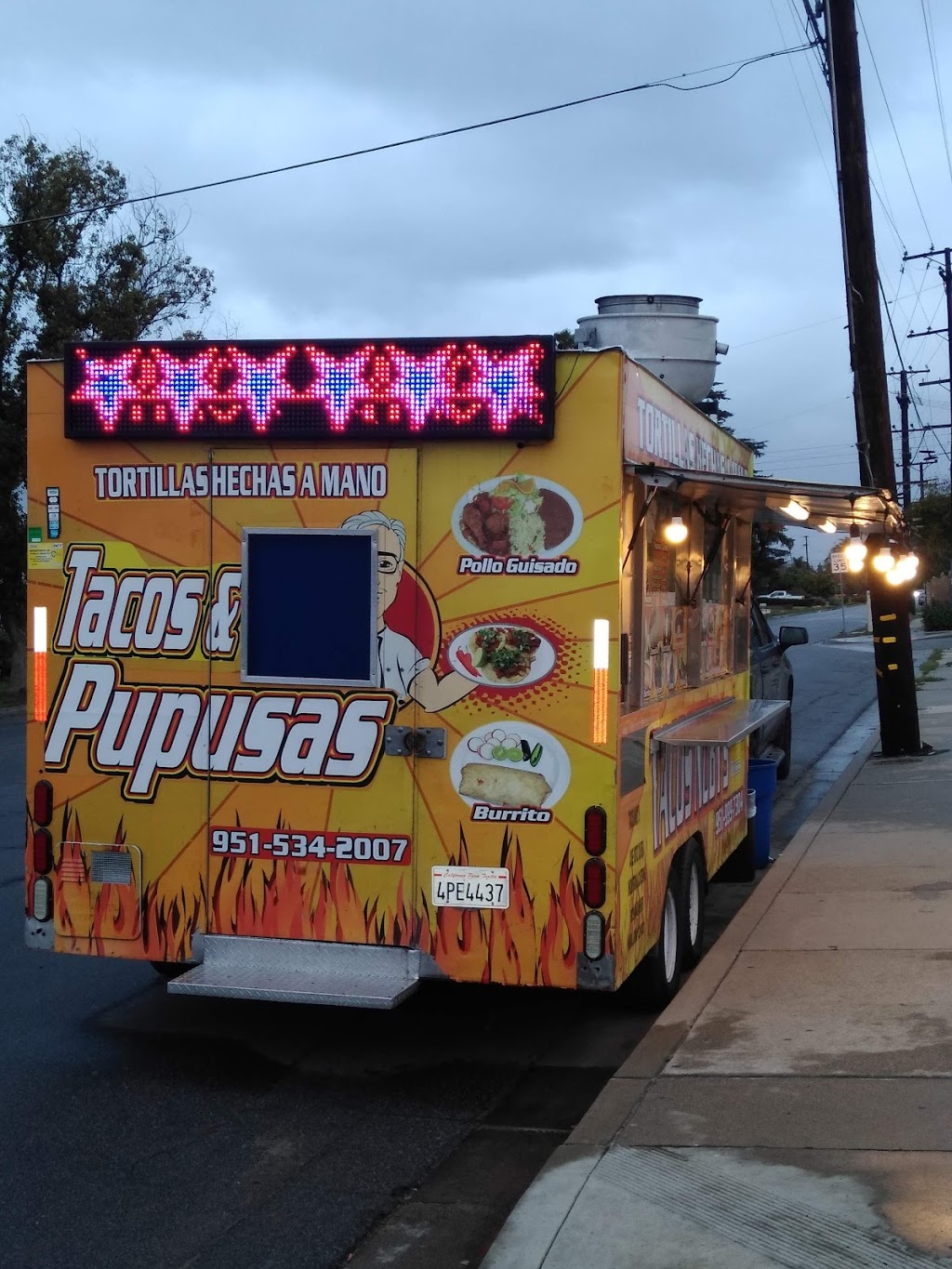 TACOS NUBYS | restaurant | 302 W Ramona Dr, Rialto, CA 92376, USA | 9515342007 OR +1 951-534-2007