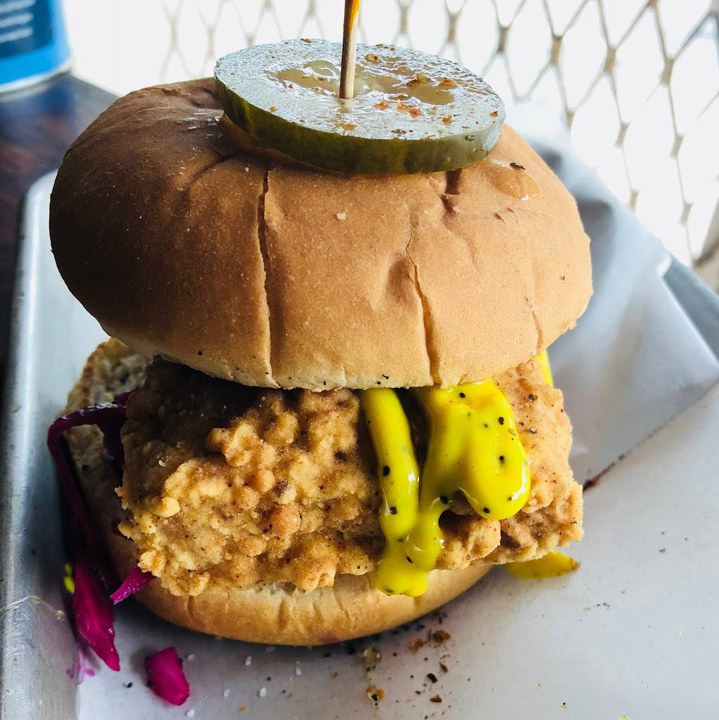 Cullums Attagirl Ice House | restaurant | 726 E Mistletoe Ave, San Antonio, TX 78212, USA | 2104374263 OR +1 210-437-4263