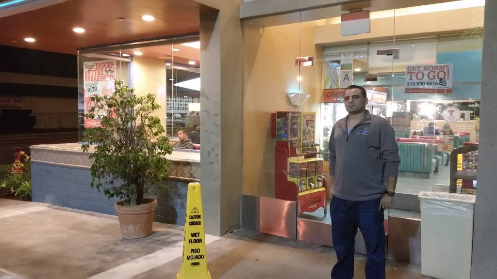 NORMS Restaurant | restaurant | 2448 Pacific Coast Hwy, Lomita, CA 90717, USA | 3105305516 OR +1 310-530-5516