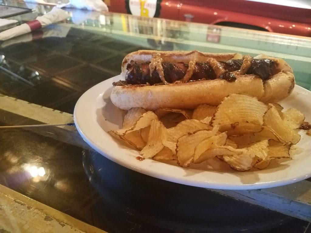 Yankee Bills Wood-Fired Saloon | restaurant | 606 S Whitmore Rd, Hastings, MI 49058, USA | 2699455499 OR +1 269-945-5499