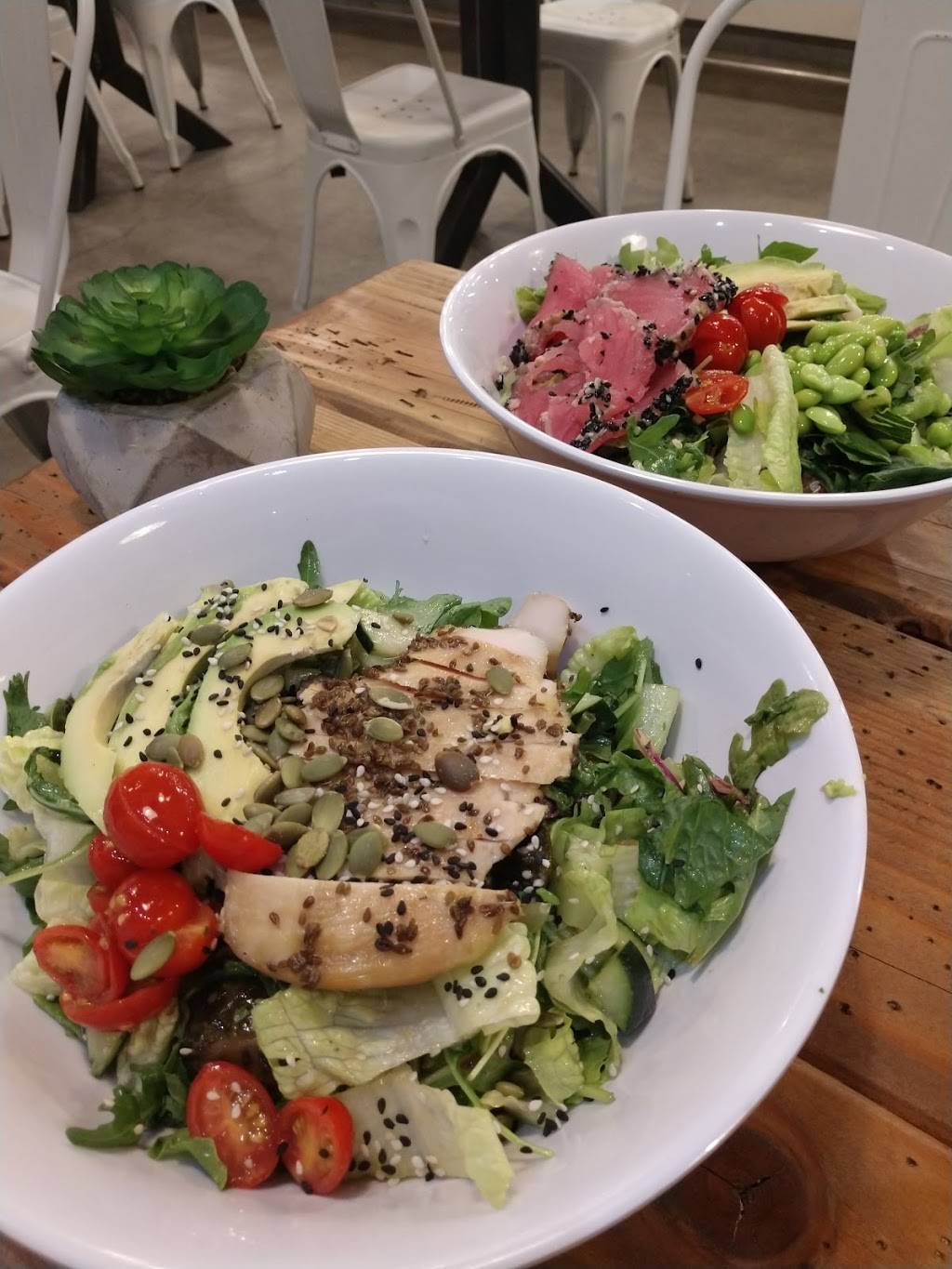 Local Greens | restaurant | 124 Lomas Santa Fe Dr #104, Solana Beach, CA 92075, USA | 8582245253 OR +1 858-224-5253