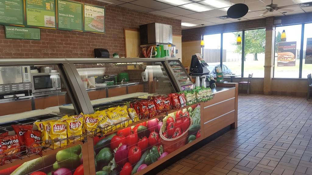 Subway | restaurant | 23 N Council Rd, Oklahoma City, OK 73127, USA | 4054954600 OR +1 405-495-4600