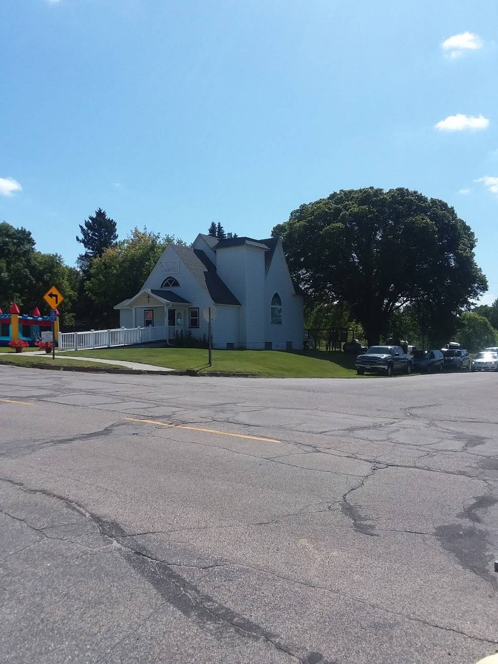 Sportsmans Bar | night club | 106 E Main Ave, Clitherall, MN 56524, USA | 2188641000 OR +1 218-864-1000