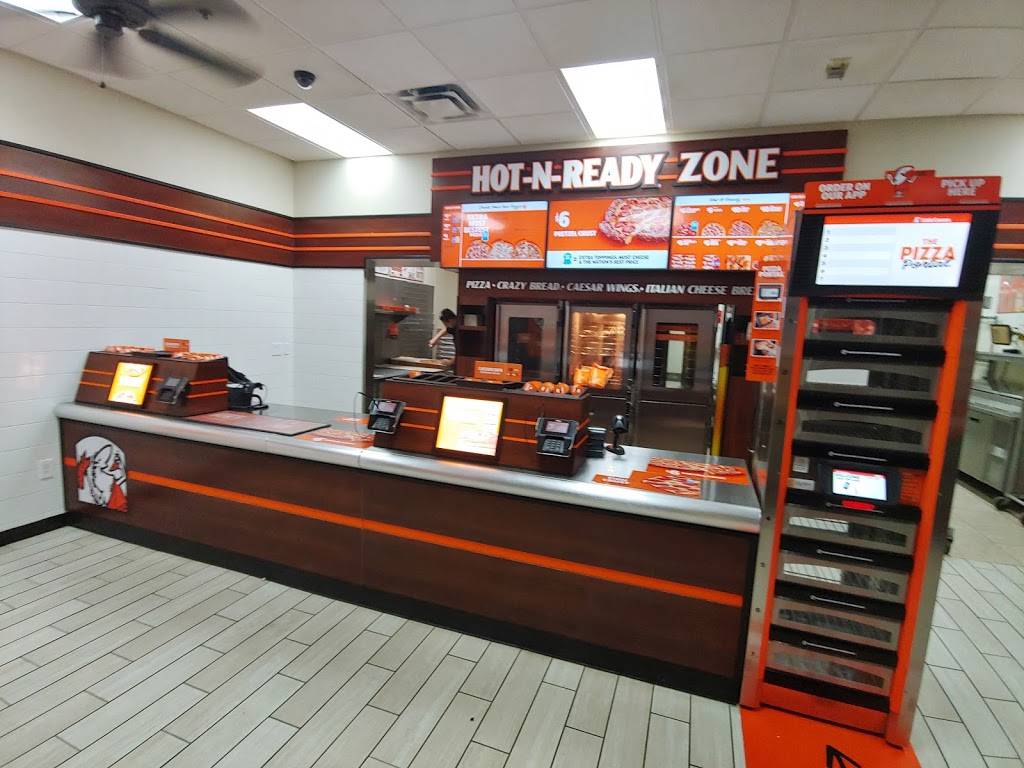 Little Caesars Pizza | meal takeaway | 3107 S Gilbert Rd, Gilbert, AZ 85296, USA | 4807222522 OR +1 480-722-2522